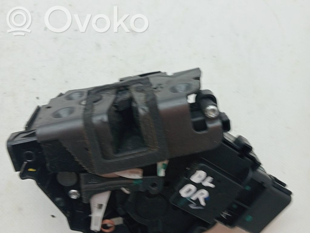 Ford Ka Priekšpusē slēdzene 