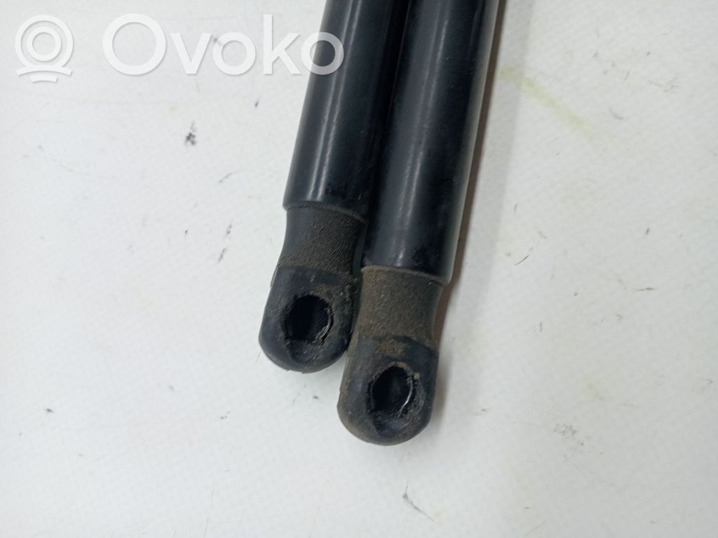 Tailgate/trunk/boot lid buffer   2GA827550A
