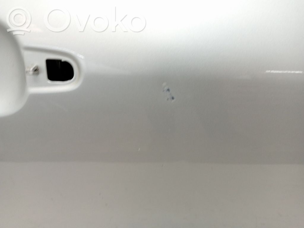 Toyota Corolla E110 Puerta delantera 