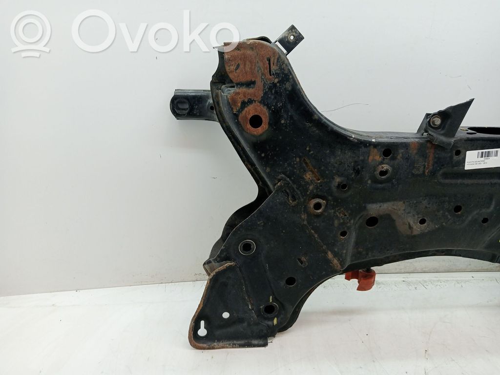 Bastidor delantero   62400A6100