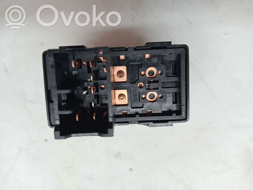 Interruptor del elevalunas eléctrico   93575G6000