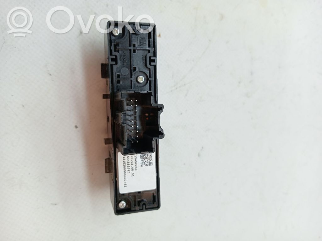 Central body control module   39028740,13432253