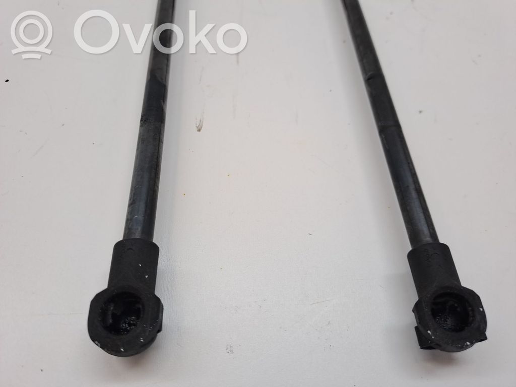 Volkswagen Golf VIII Tampone in gomma portellone posteriore/bagagliaio