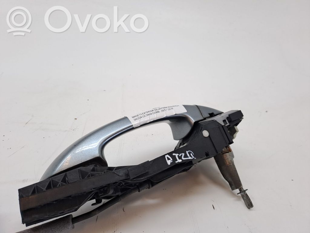 Etuoven ulkokahva   1K8837205FGRU
