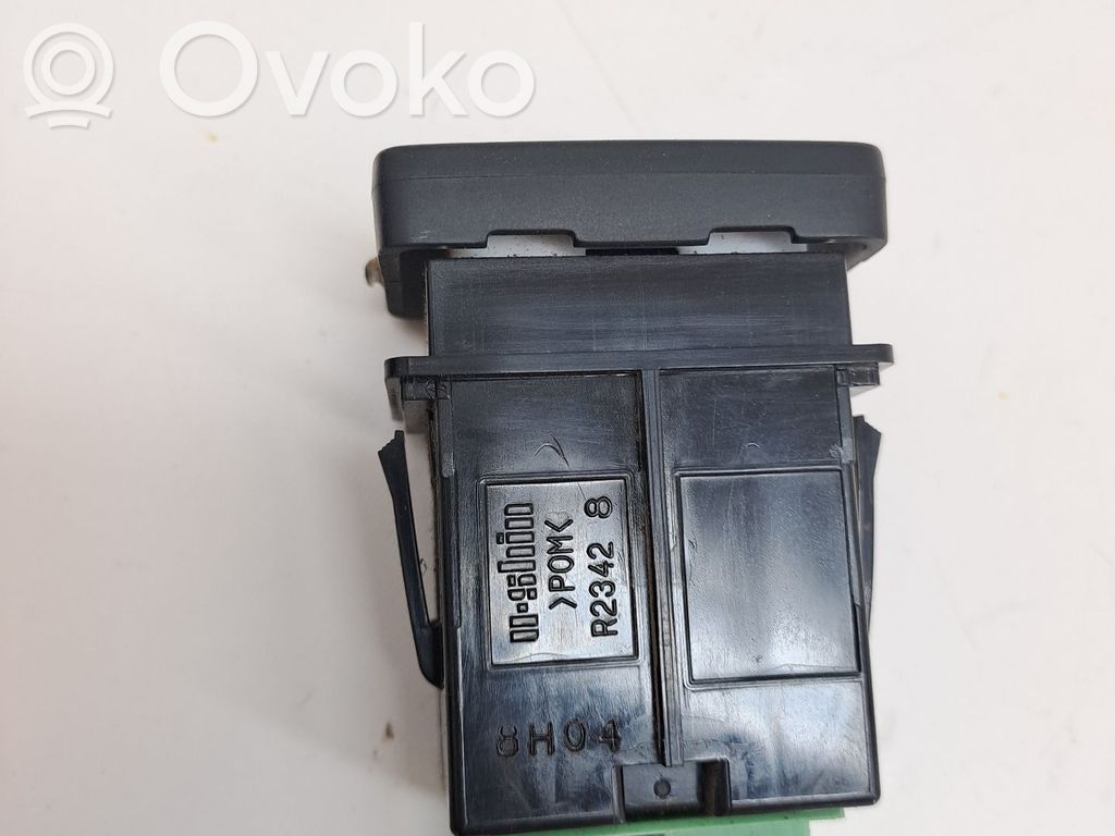 Suzuki Grand Vitara I Interruptor de luz 