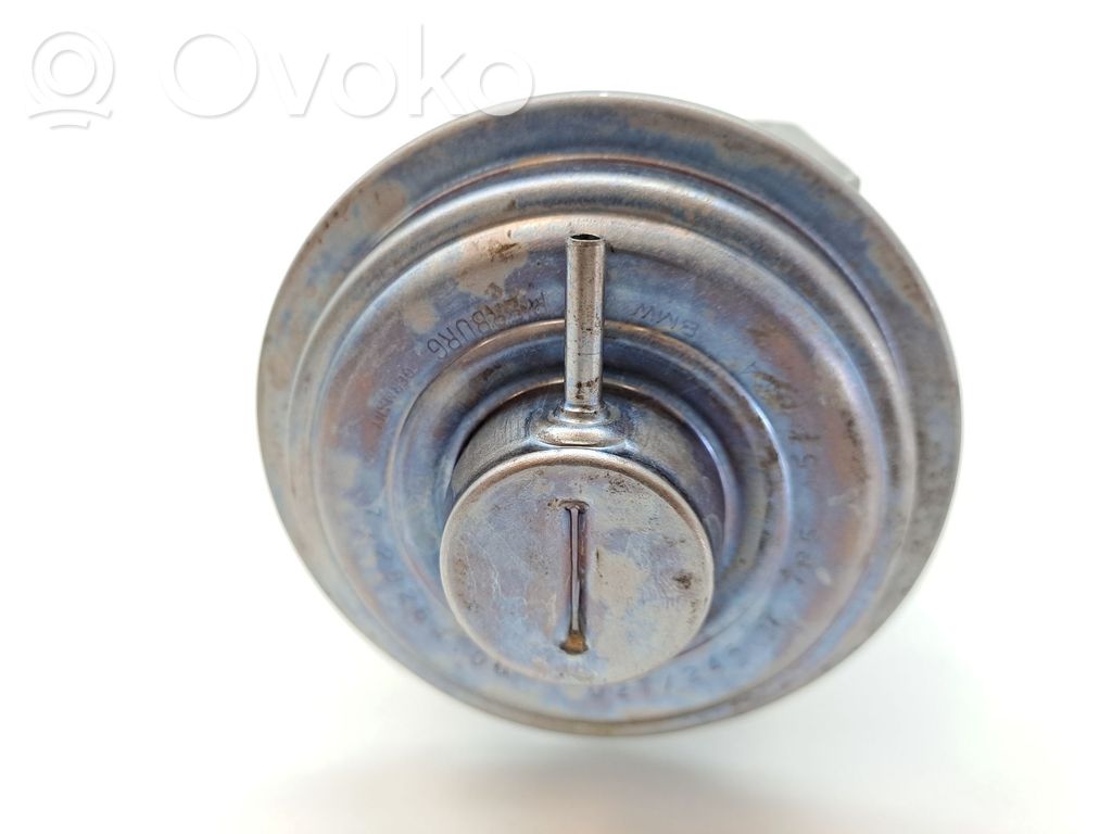 Válvula EGR   11717804378