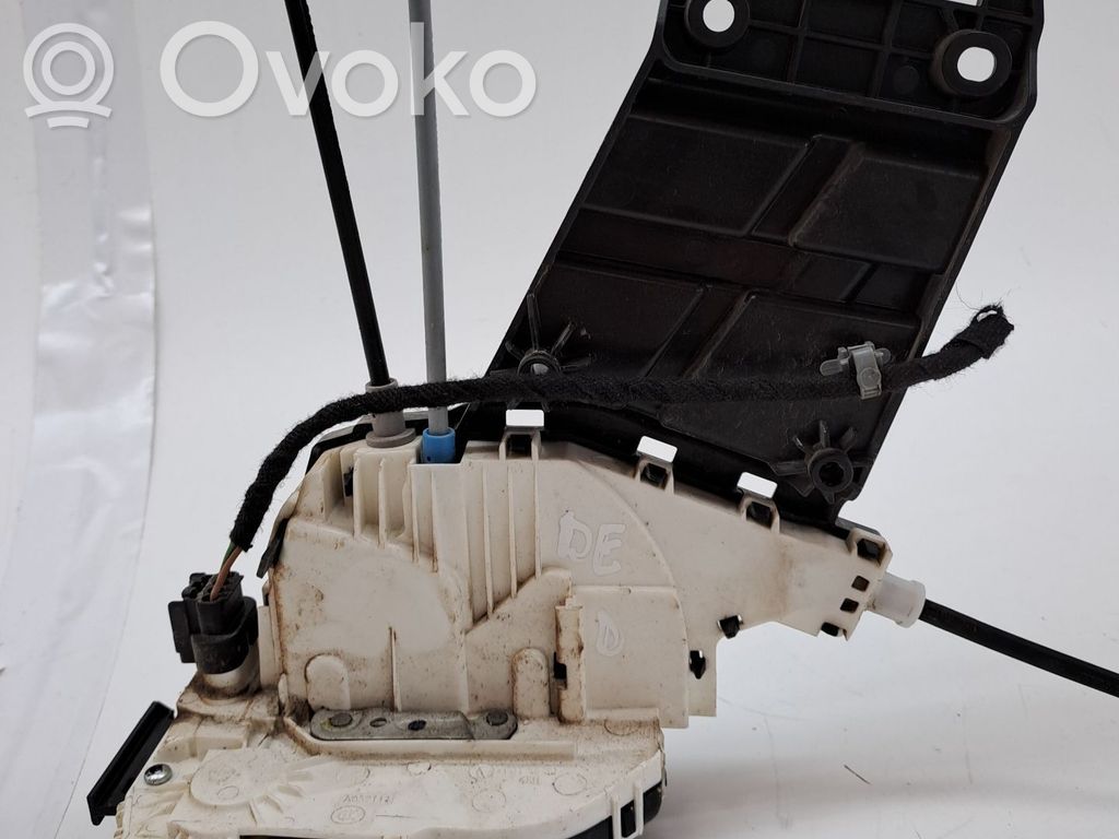 Serrure de porte avant   68164358AB