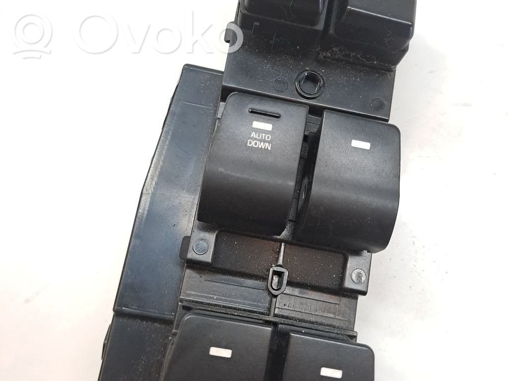 Interruptor del elevalunas eléctrico   93570F2100