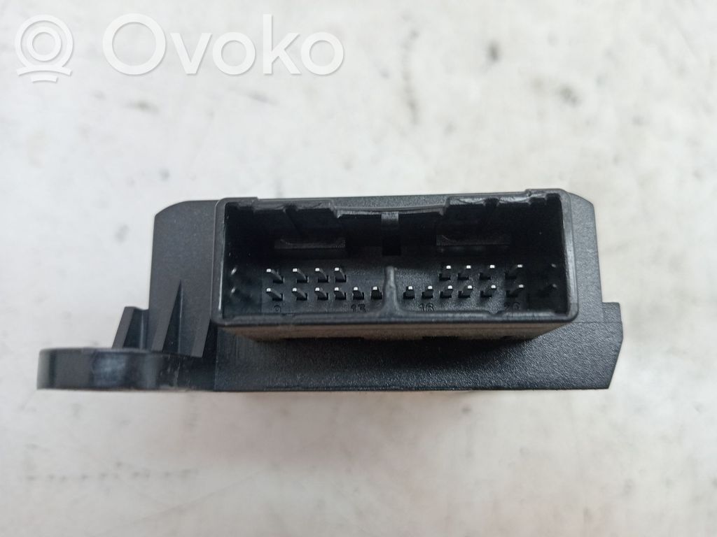 Jaguar XJ X308 Central body control module 