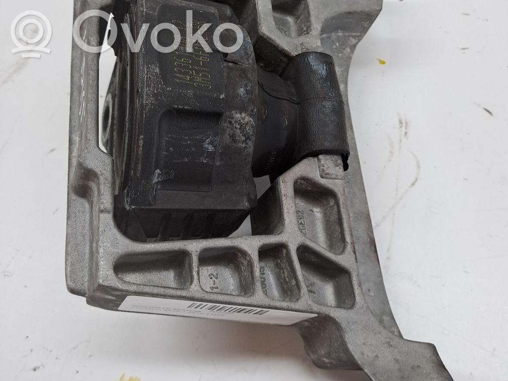 Soporte de montaje del motor   1930320,AV616F012FA