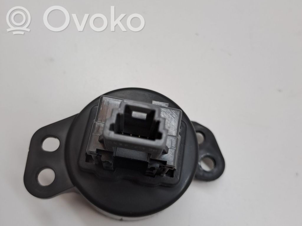 Peugeot 108 Interruttore luci di emergenza