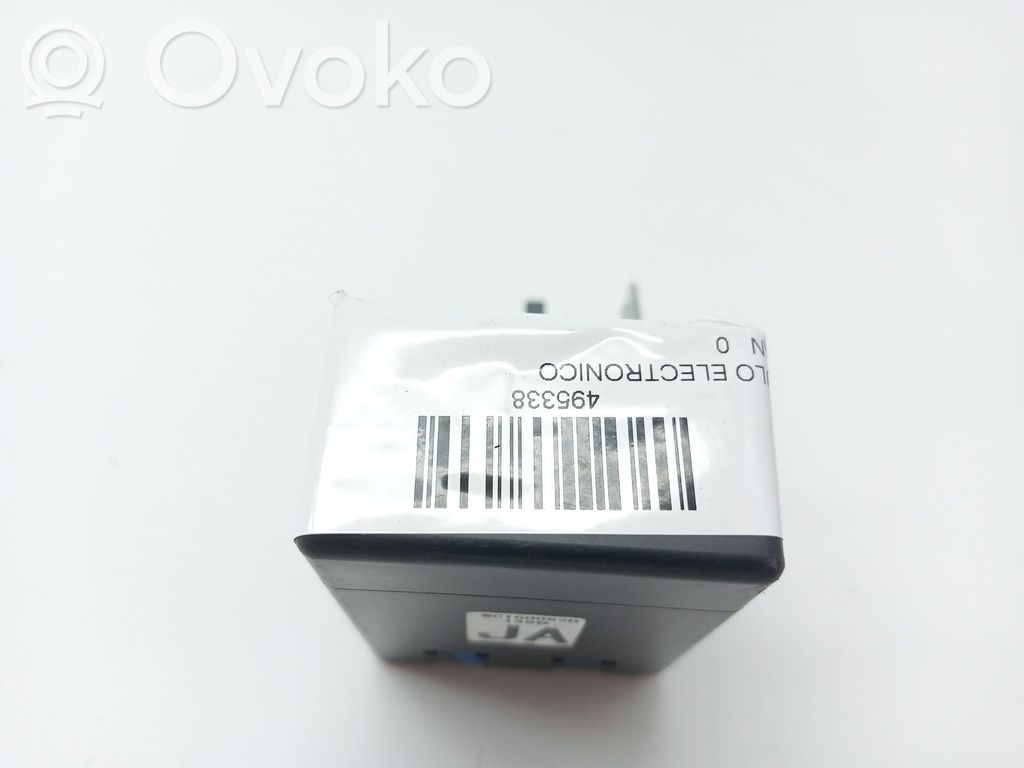 Unidad de control/módulo de carrocería central   TWC1G124