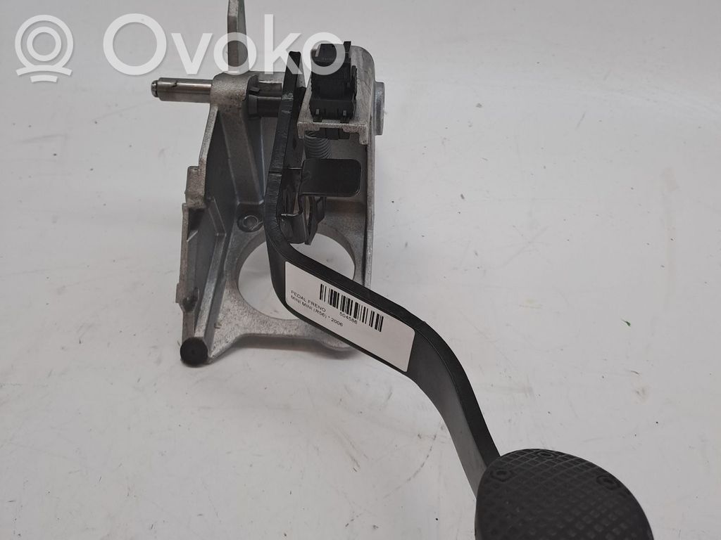 Pedal de freno   35106795831