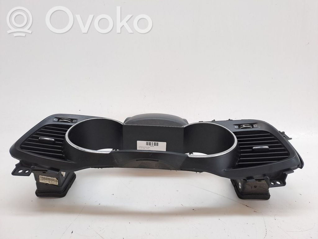 Center console   848302T100CA