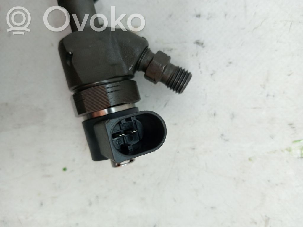 Inyector de combustible   0986435061,A6110700687