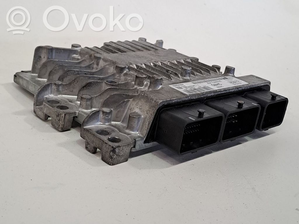Engine control unit/module ECU   8G9112A650HC