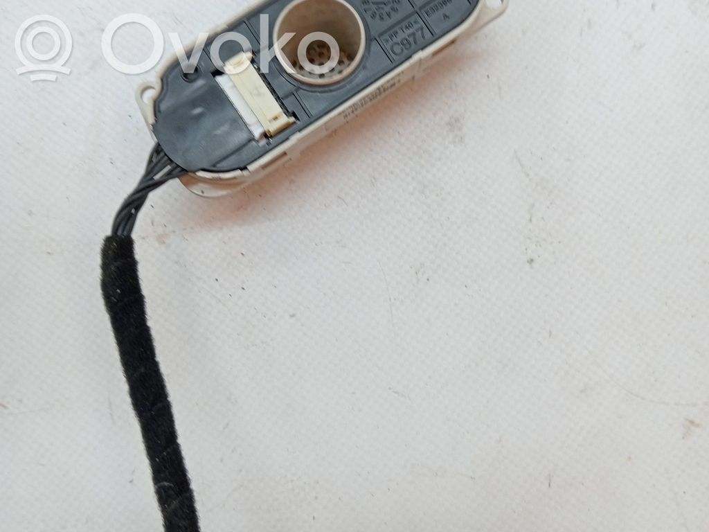 Unidad de control/módulo de carrocería central   735755712