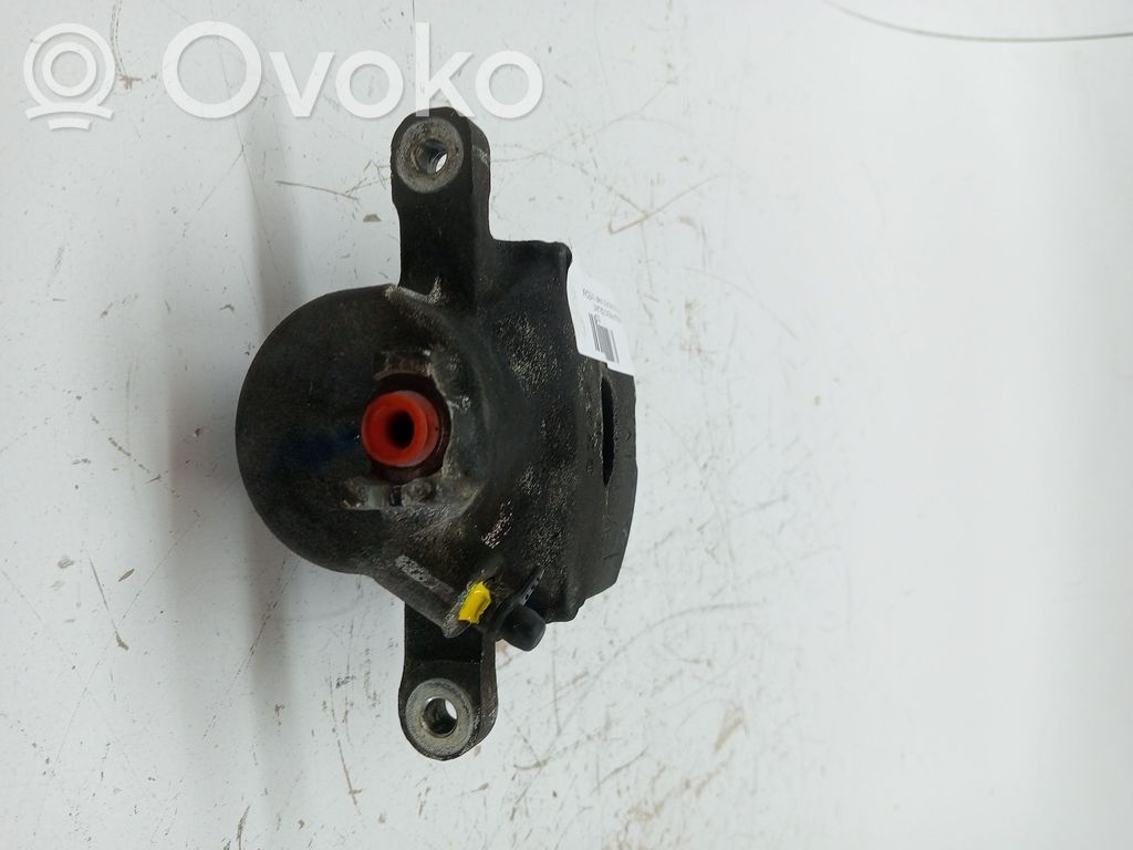 Suzuki Alto Pinza del freno anteriore 
