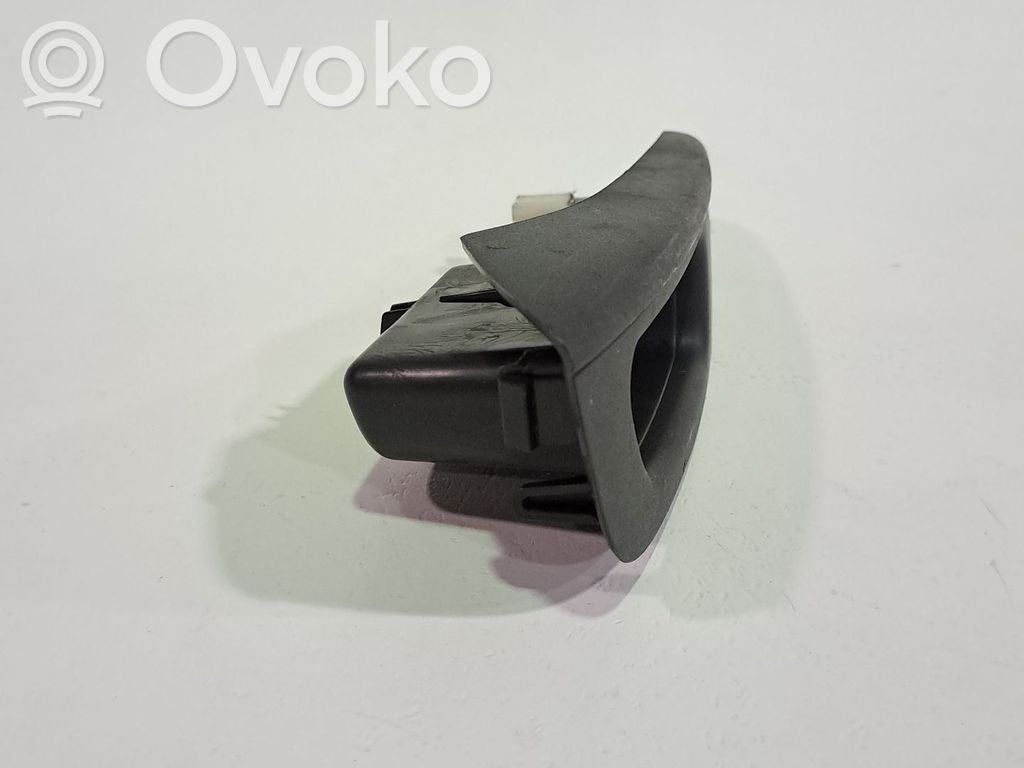 Nissan Note (E11) Przyciski szyb 