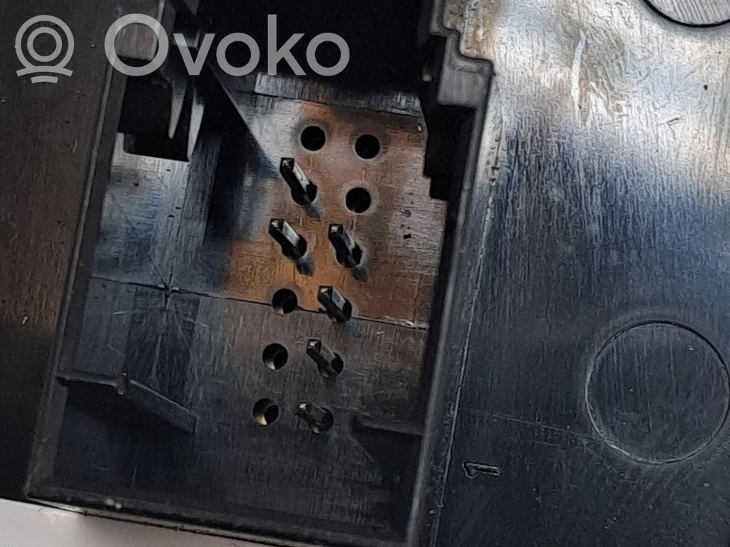 Interruptor del elevalunas eléctrico   920811102