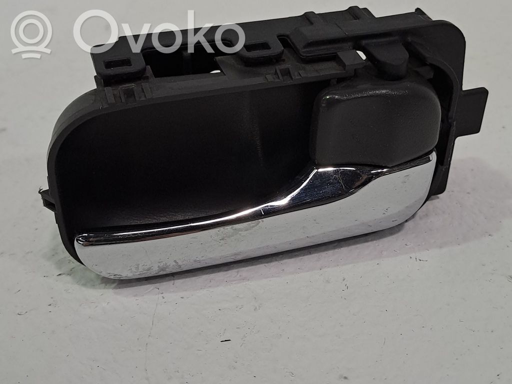 Manecilla interna puerta trasera   806708H602