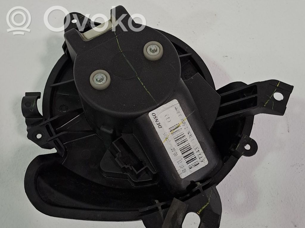 Tila-auton jääkaappi   95514201,1845162