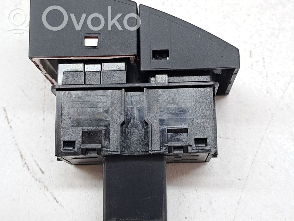 Botón interruptor de luz de peligro   3V0953507