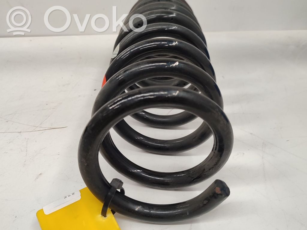 Front coil spring   1779947