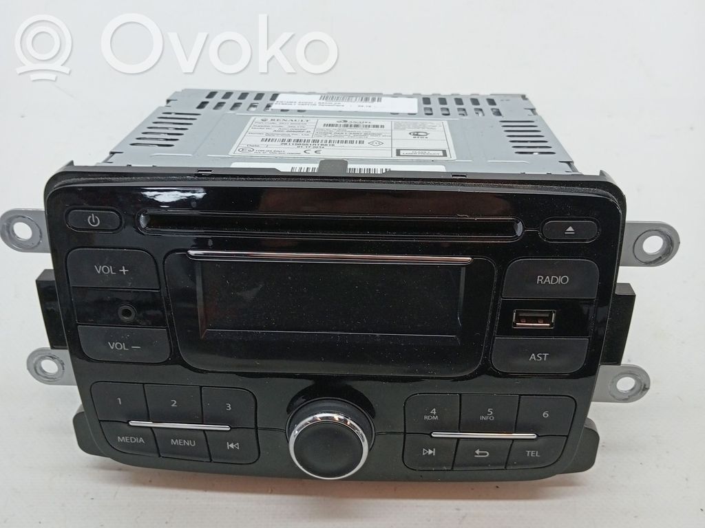 Renault Captur Panel / Radioodtwarzacz CD/DVD/GPS 