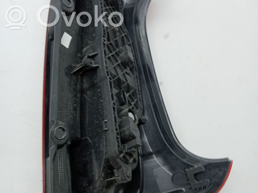 Takavalon polttimo   51843643