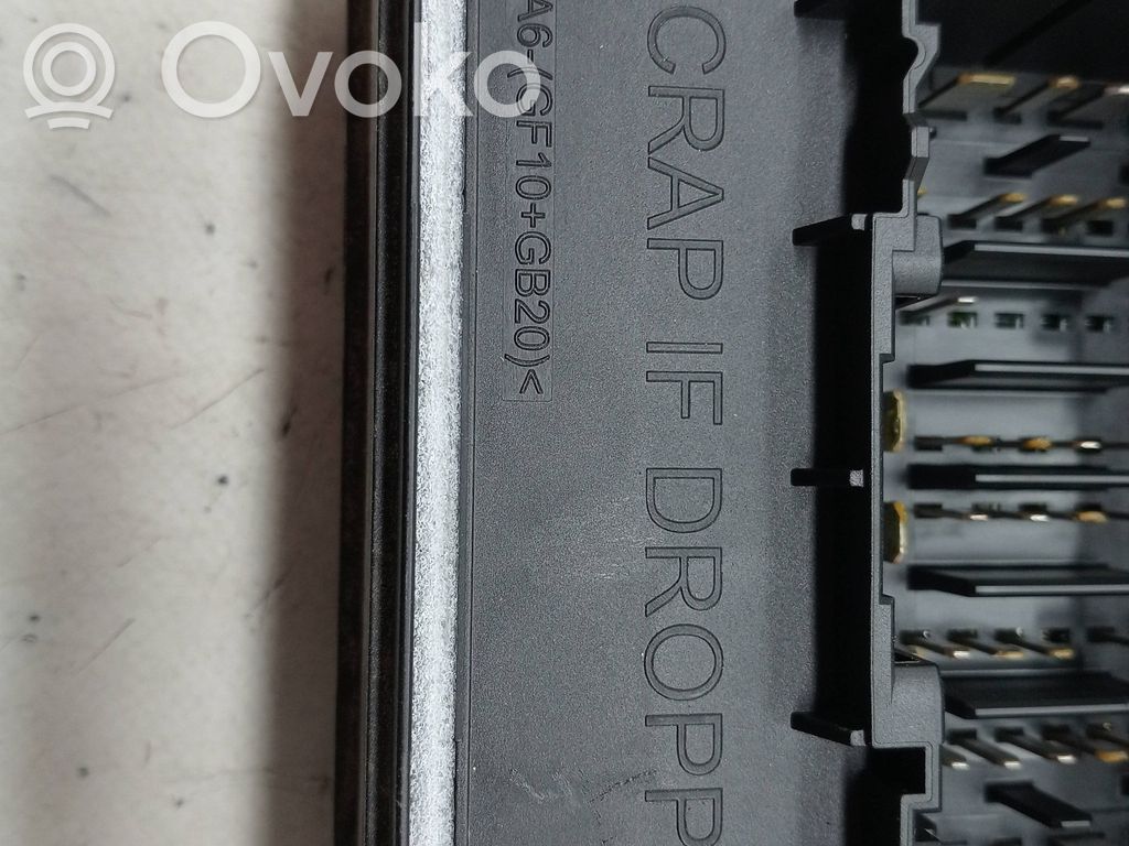 Ford Focus Módulo de fusible 