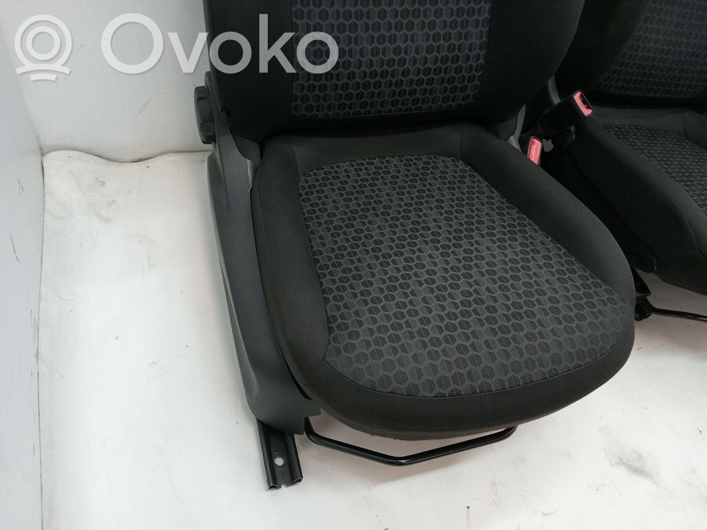 Opel Corsa E Turvatyynysarja paneelilla 