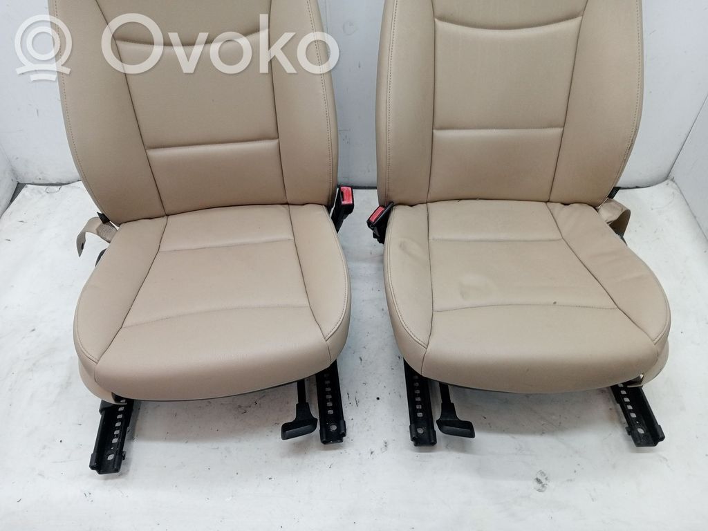 Turvatyynysarja paneelilla   52107118423,52107118424,52207133818