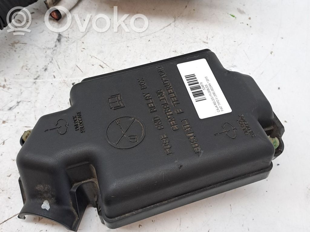 Módulo de fusible   51890355