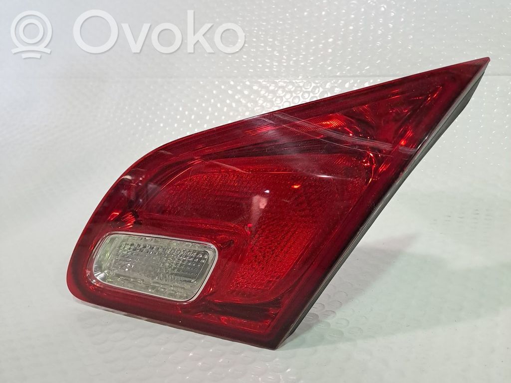 Opel Astra J Lampada fanale posteriore 