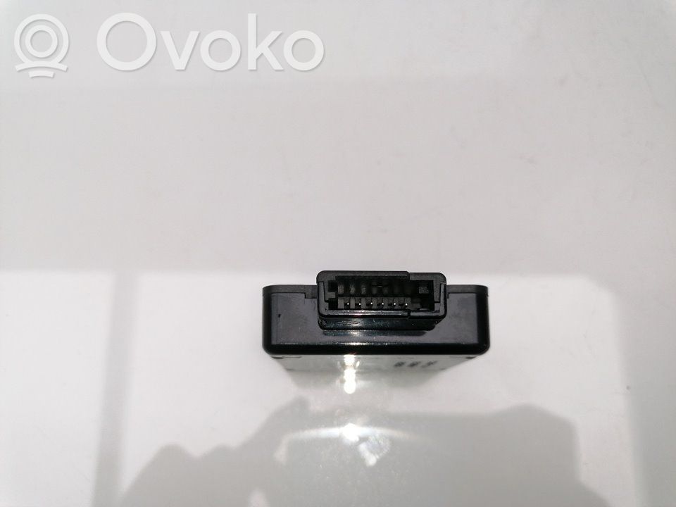 Модуль кузова   DE8T19H463DA