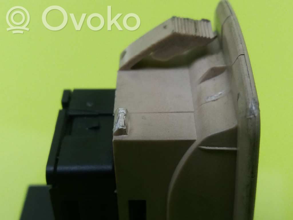 Elektrisko logu slēdzis   159399011786A,6945876,6935534