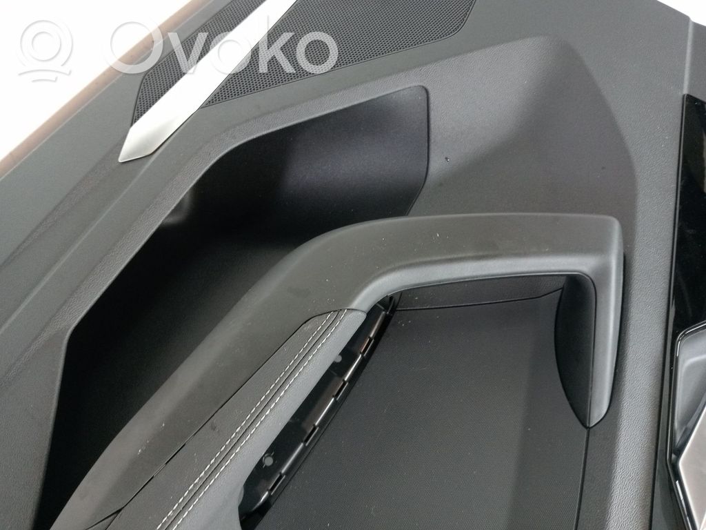 Audi A1 Boczki / Poszycie drzwi przednich 