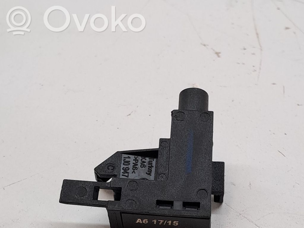 Sensor   1J0947561C