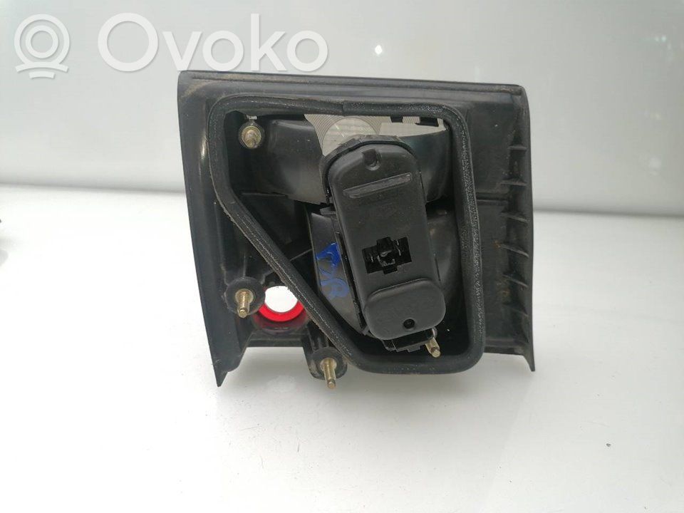 Lámpara de faros/luces traseros   4675401