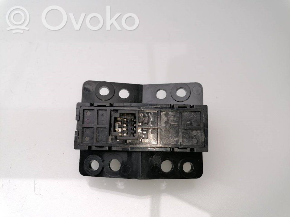 Nissan Qashqai+2 Pulsanti/interruttori sul volante