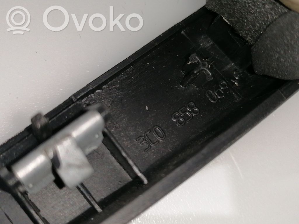 Volkswagen PASSAT CC Moldura del panel 
