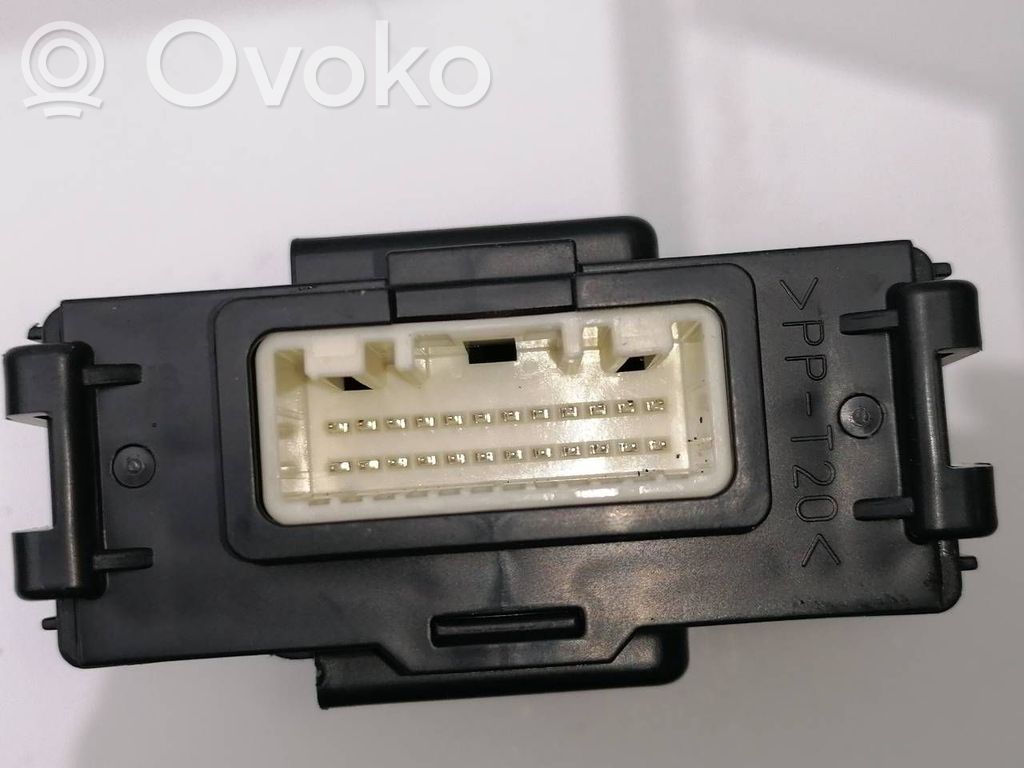 Nissan Qashqai Modul de control caroserie central