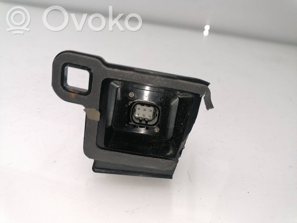 Toyota Yaris Modul de control caroserie central 