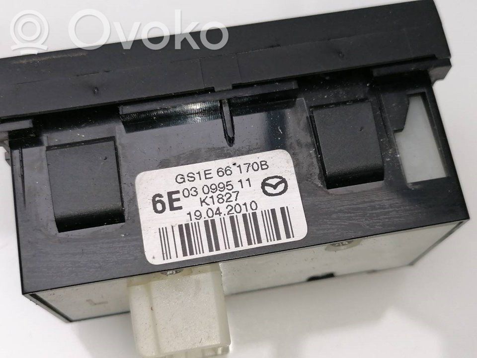 Steering wheel buttons/switches   GS1E66170B