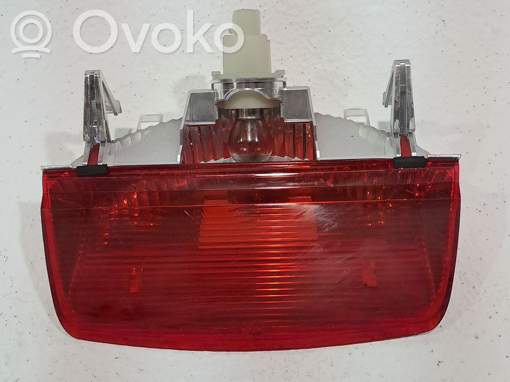 Kolmas/lisäjarruvalo   26590AX000