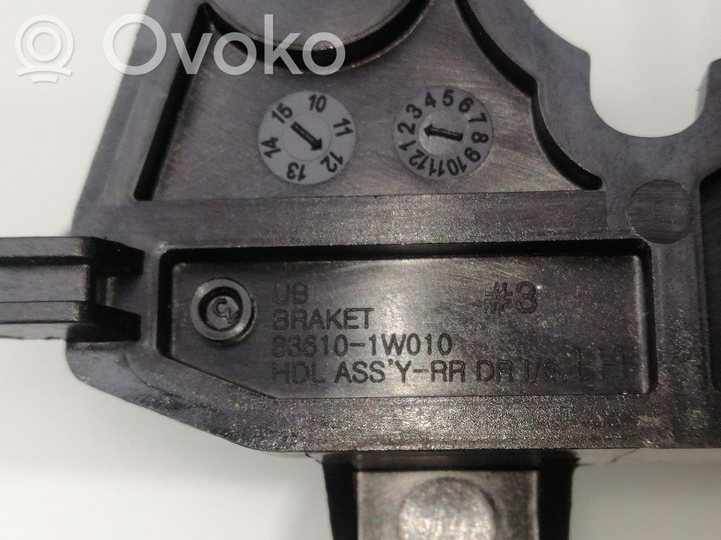 Maniglia interna per portellone scorrevole   836101W010