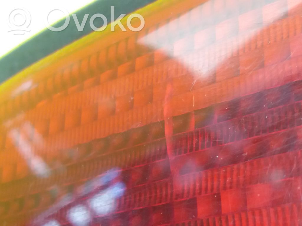 Lámpara de faros/luces traseros   93AG15K258