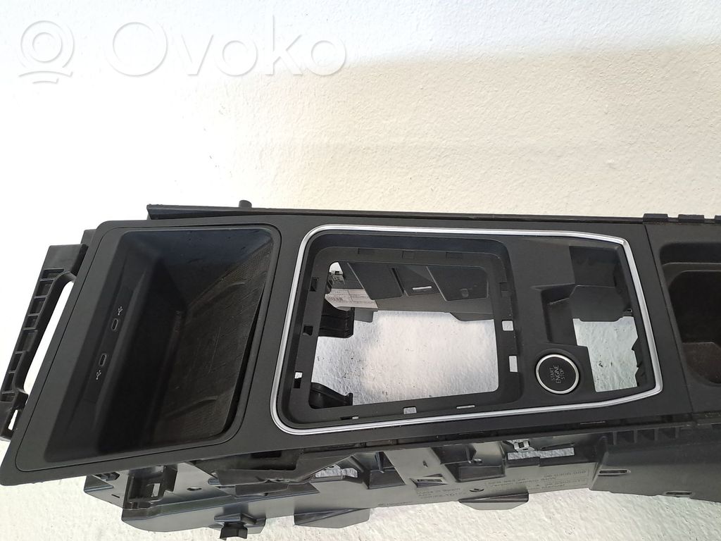 Seat Leon IV Centrālā konsole 