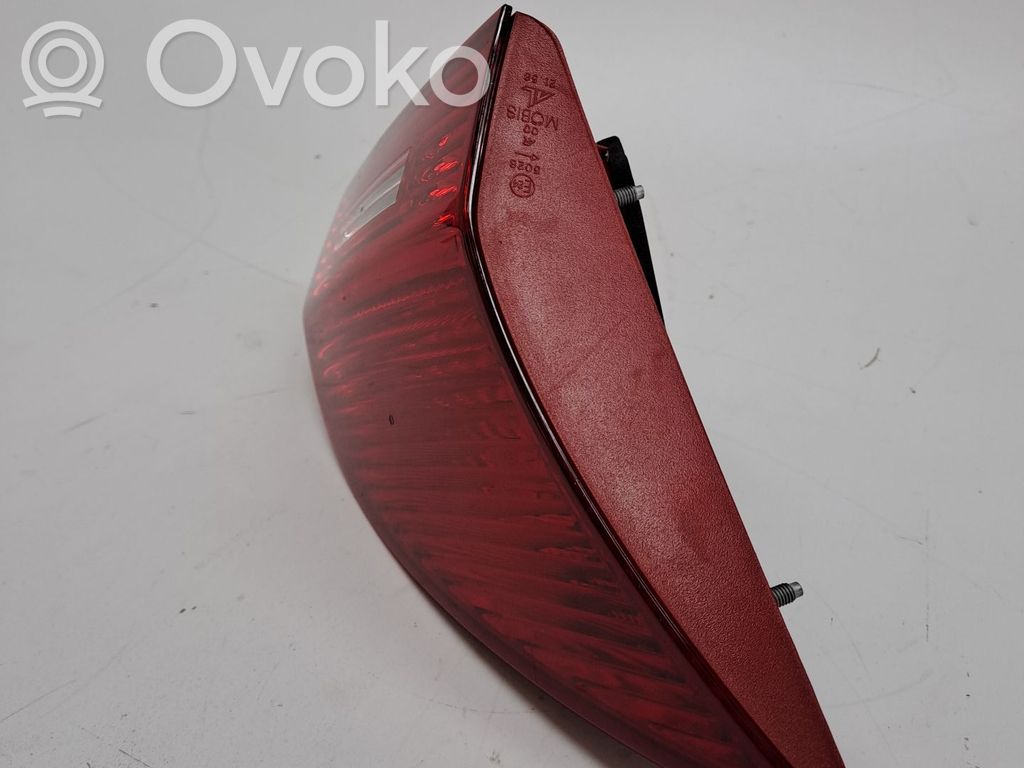 Takavalon polttimo   924051P000